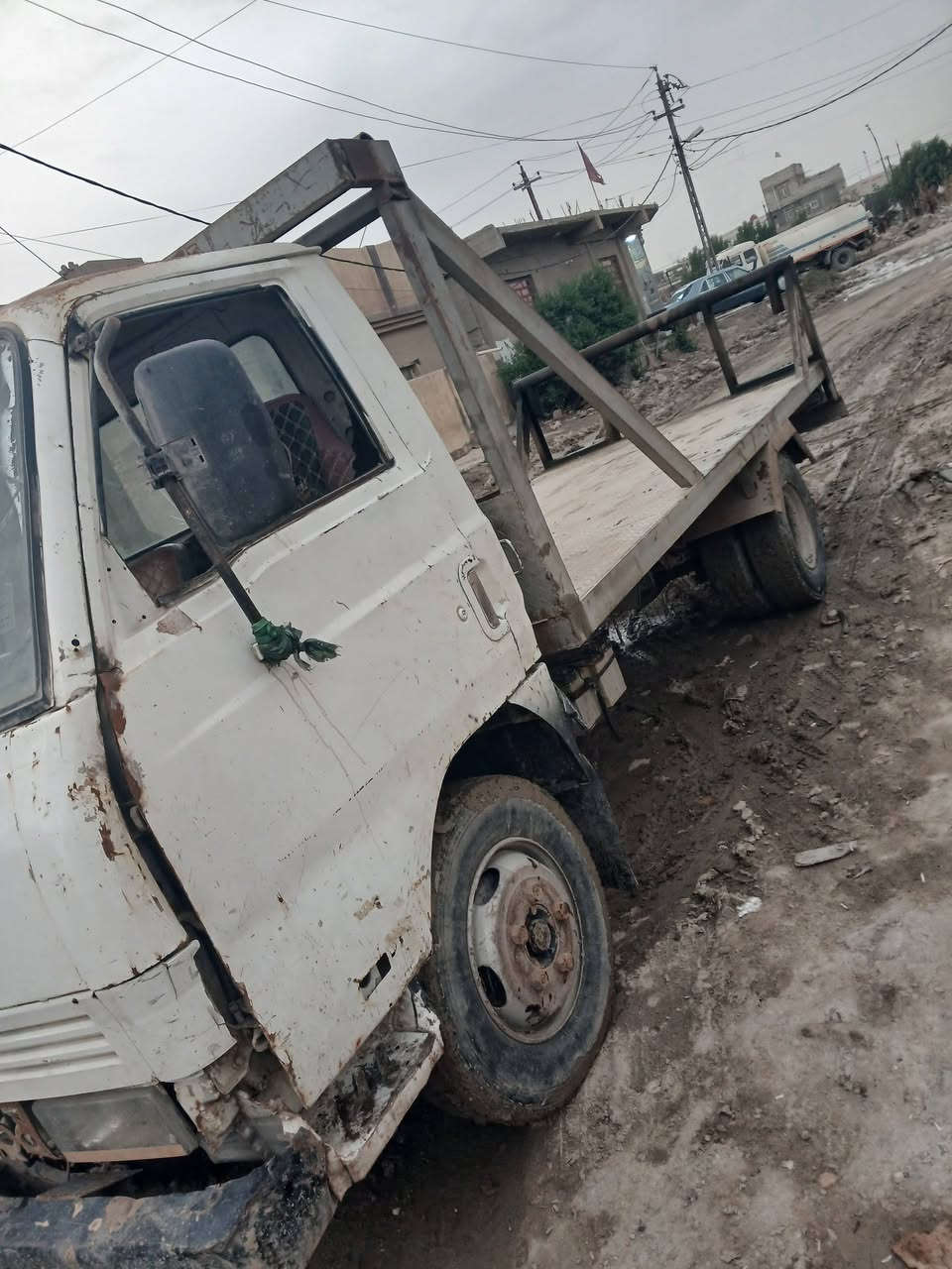 السلام عليكم سياره دانيه حمل سعرها مناسب بيع مستعجل ***********
