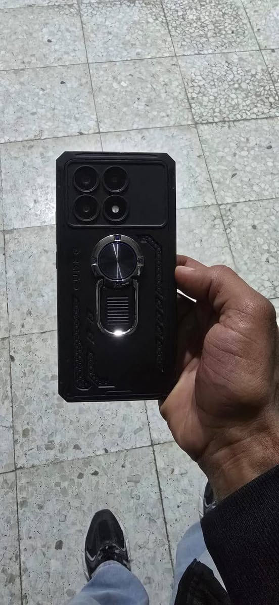 السلام عليكم متوفر بوكو X6 pro 5G مكفول نضافه 100% زلغ مابيه وياه شاحنته الاصليه 67 واط 
ذاكره 512
عشوائيه 12
السعر 275 قفل قفل 
مكاني المجر الكبير ***********
