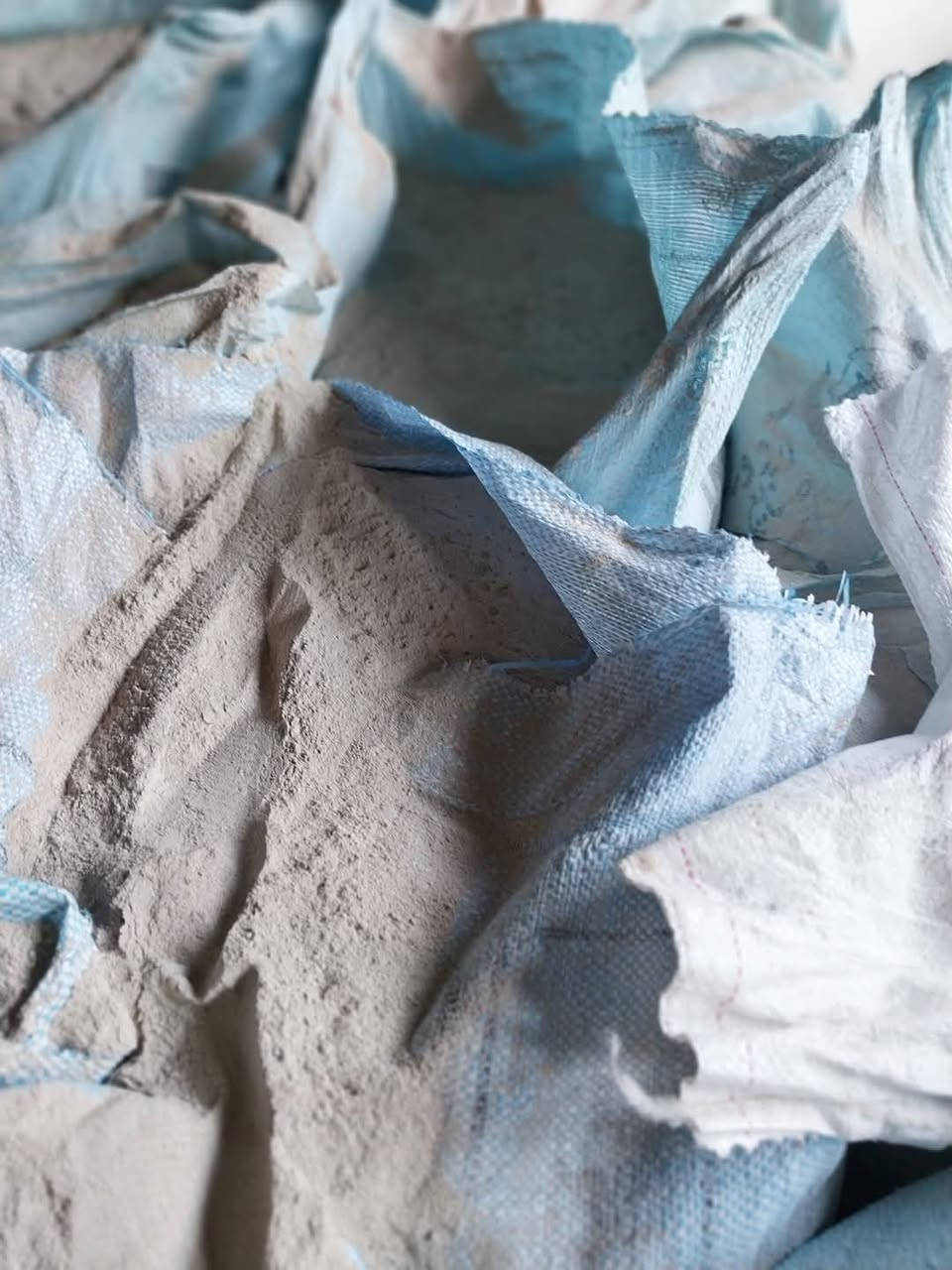 السلام عليكم
زاد عندي جص معمل الفلوجة حوالي ٢٠ كيس حجم كونية الطحين الي يحتاجه مكاني بالدورة شارع الشرطة وهذا رقمي ***********
