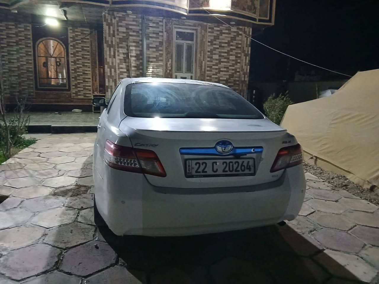 كامري ٢٠١٠ GLX خليجي محرك كير اكسل جديد تبريد ثلج مصبوغه حزام قطعتين بيها وسونار موجود سعر دفتر و ٥ ورقات وبيها مجال بسيط رقم شمالي شرط تحويل المكان هيت ***********
