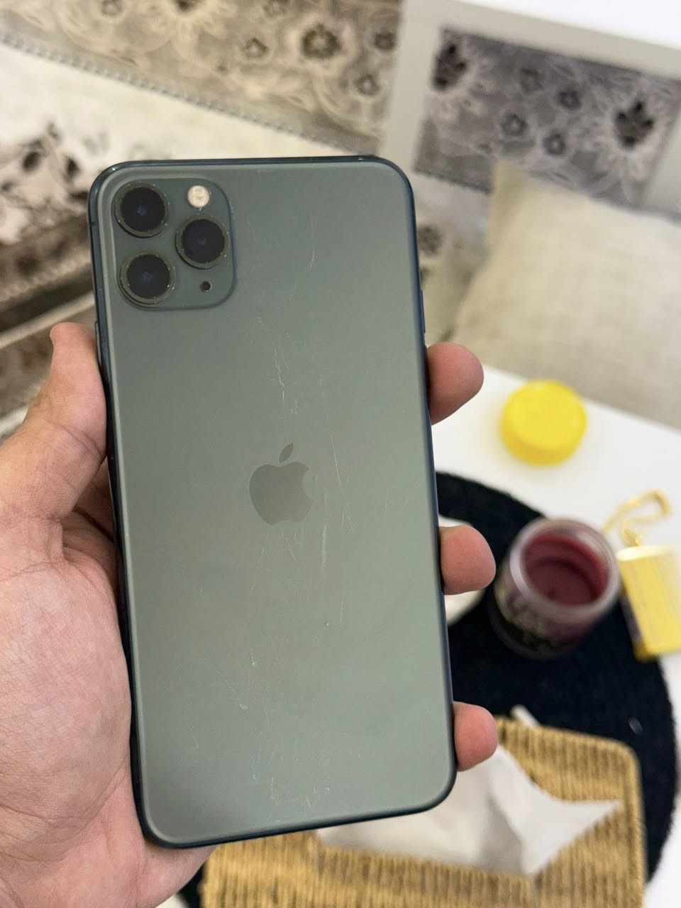 ايفون 11 برو ماكس للبيع 350 الف واتساب ***********
