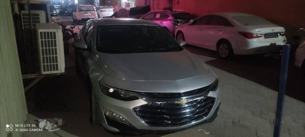 السلام عليك ماليبو موديل 21/فول بانوراما 
رقم بغداد معوقين باقي 11/شهر صير حره 
حادث جانبي بجم كبس صندوق كبس ماشيه 66
وقابل للزياده السياره جديده الله شاهد بس الظروف 
تحكم ومستعجل وباقي التفاصيل خاص او على 
الرقم /***********/مكاني بغداد
السعر /102/والله يرزق الجميع
