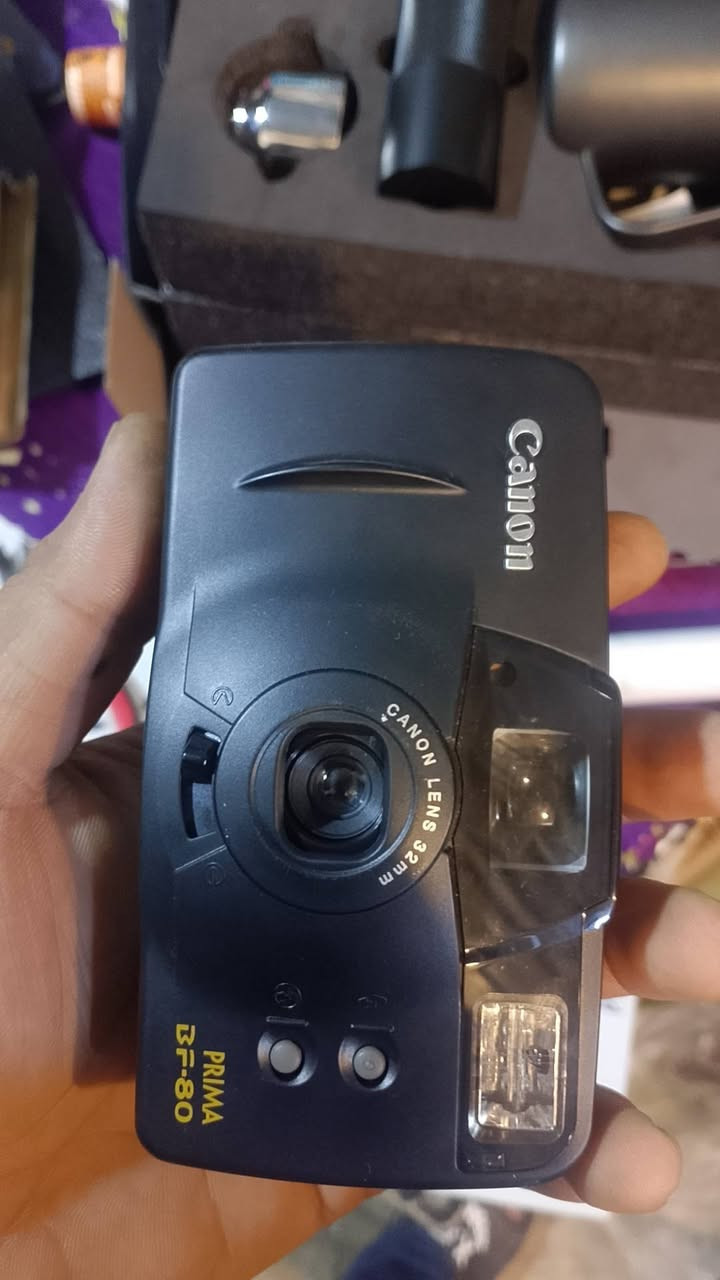 كامره كانون تاخذ فلم  السعر 25 الف


**إذا كنت صاحب هذا الإعلان وتريد حذفه لأي سبب، رجاءا أرسل رسالة إلى الدعم الفني**