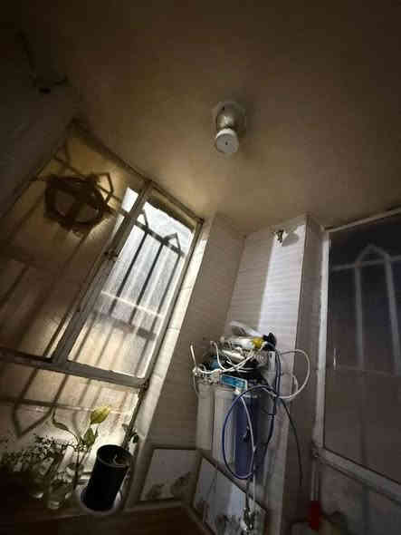 بيت مساحة ٤٥مترواجهي ٥وربع ٨طابقين ونص العنوان النعيرية يم حسينية الزهراء رقم الموبايل *********** السعر ١٣٠ بية مجال بناء حديثة
