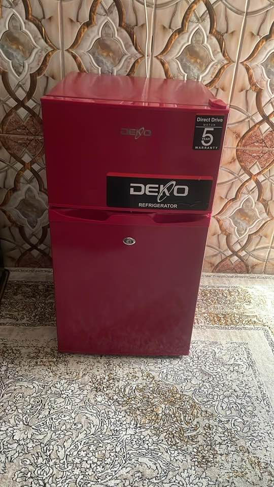 ثلاجه وبراد للبيع نضافه 100‎%‎مستخدمات اقل من شهر رقم ***********السعر 160 وبي مجال شويه لشراي
