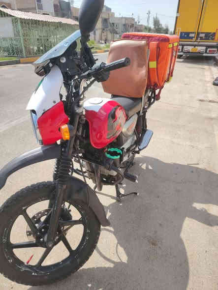 سلام عليكم بوكسر موديل 23 دراجة كاملة مكملة اي نقص مابيها مكينة مجفتة جديد لا تنقيص ولا تبخير كفاله
 من كلشي السعر 1800 وبيها مجال قليل أوراق كاملة ومروج معاملة
للاستفسار ***********
