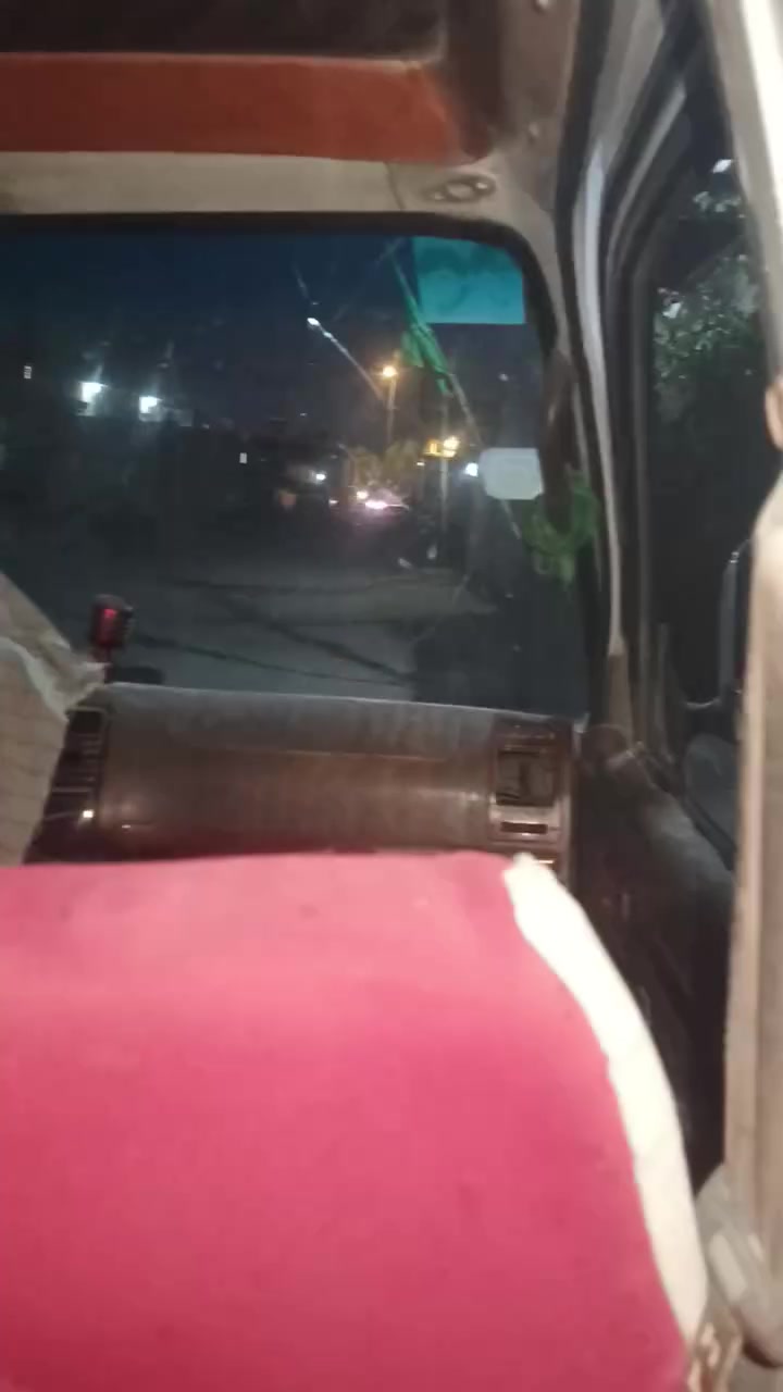 سلام عليكم  عندي فتون للبيع موصليه محرك خيط بخار كير اكسن مكفول حداديه نصونص تخم تاير جديد مكاني نجف ***********
