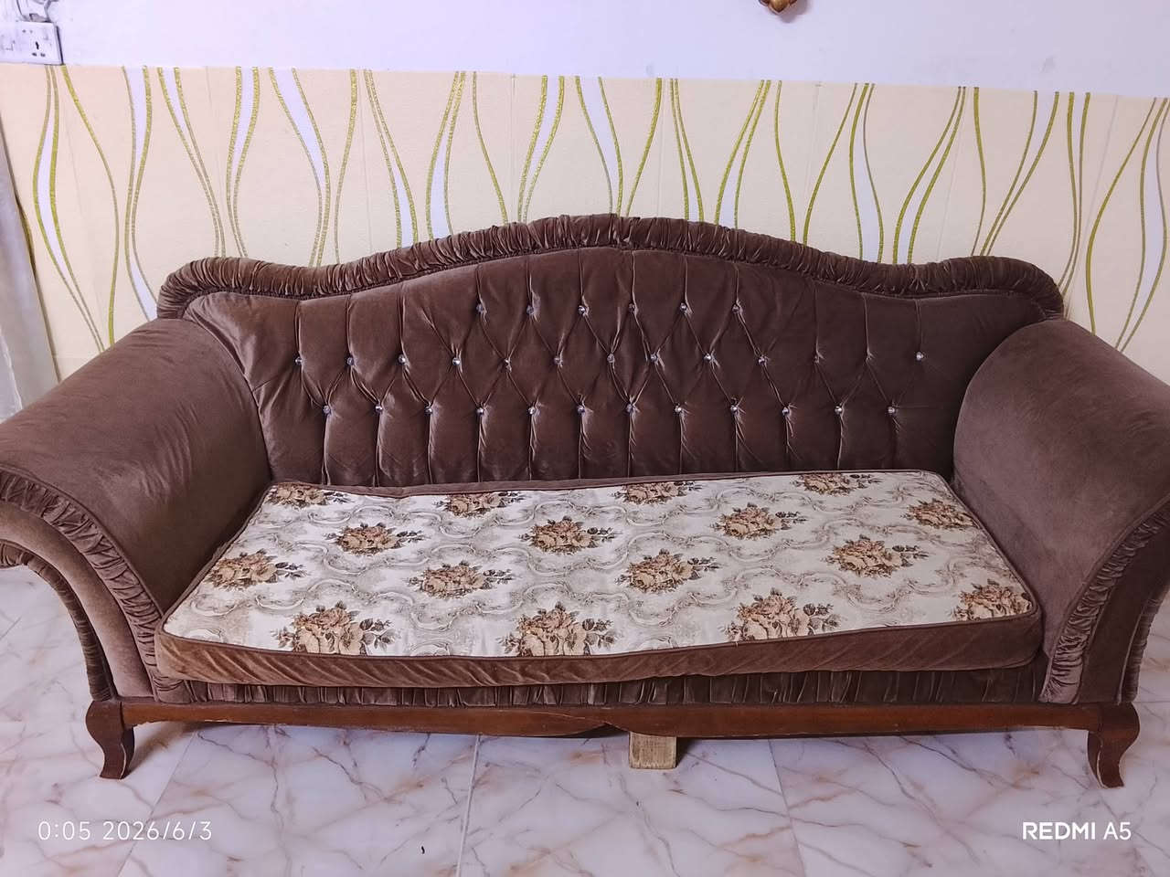 غراض للبيع


**إذا كنت صاحب هذا الإعلان وتريد حذفه لأي سبب، رجاءا أرسل رسالة إلى الدعم الفني**