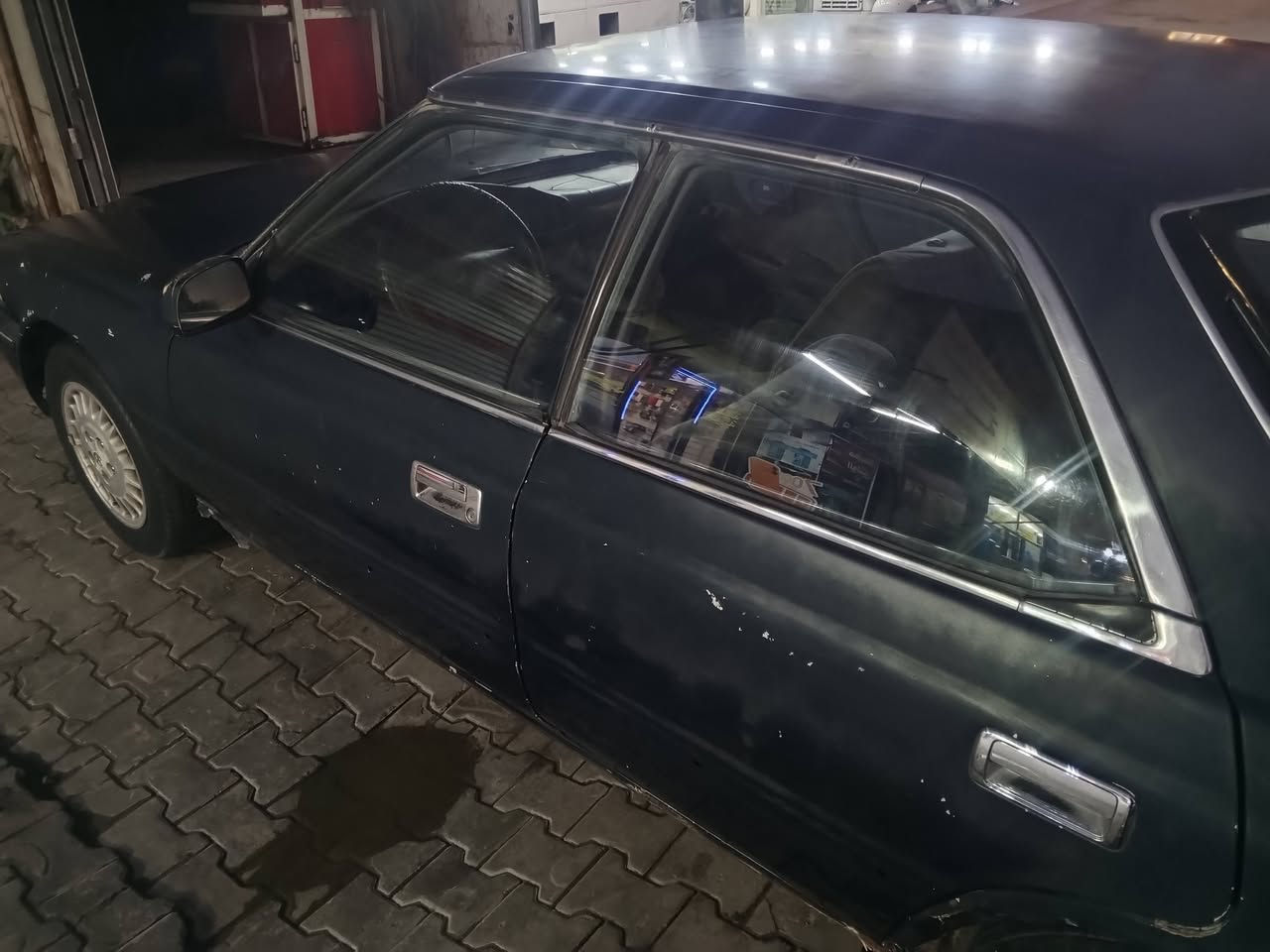 السلام عليكم
مارك موديل 91 رقم مميز انكليزي سنويه جديده 
مكفولة من الكص سياره بلاديه مكينه وكير 2500كفاله
 عايزها ترتيبات حداديه تعبانه.وجارده
السعر 35 مكانها النجف الاشرف 
***********
