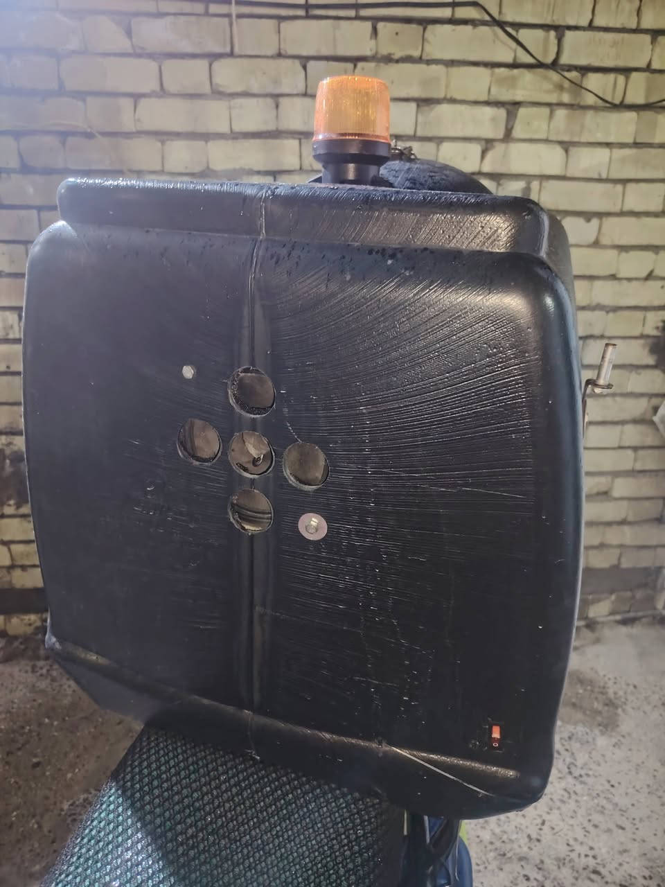 السلام عليكم صندوك دلفري للبيع قيم بالي يرضي الله + سستم دمام كرت وسماعه شغال مكاني بغداد حي الجهاد
***********
