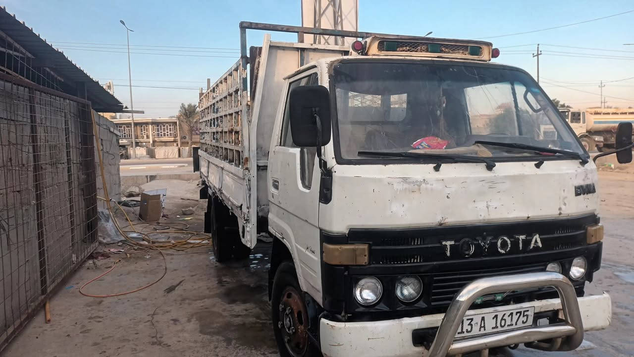 السلام عليكم سياره دانيا تيوته للبيع موديل٩١ محرك كيا رقم ميسان للستفسار على هاذ ***********
