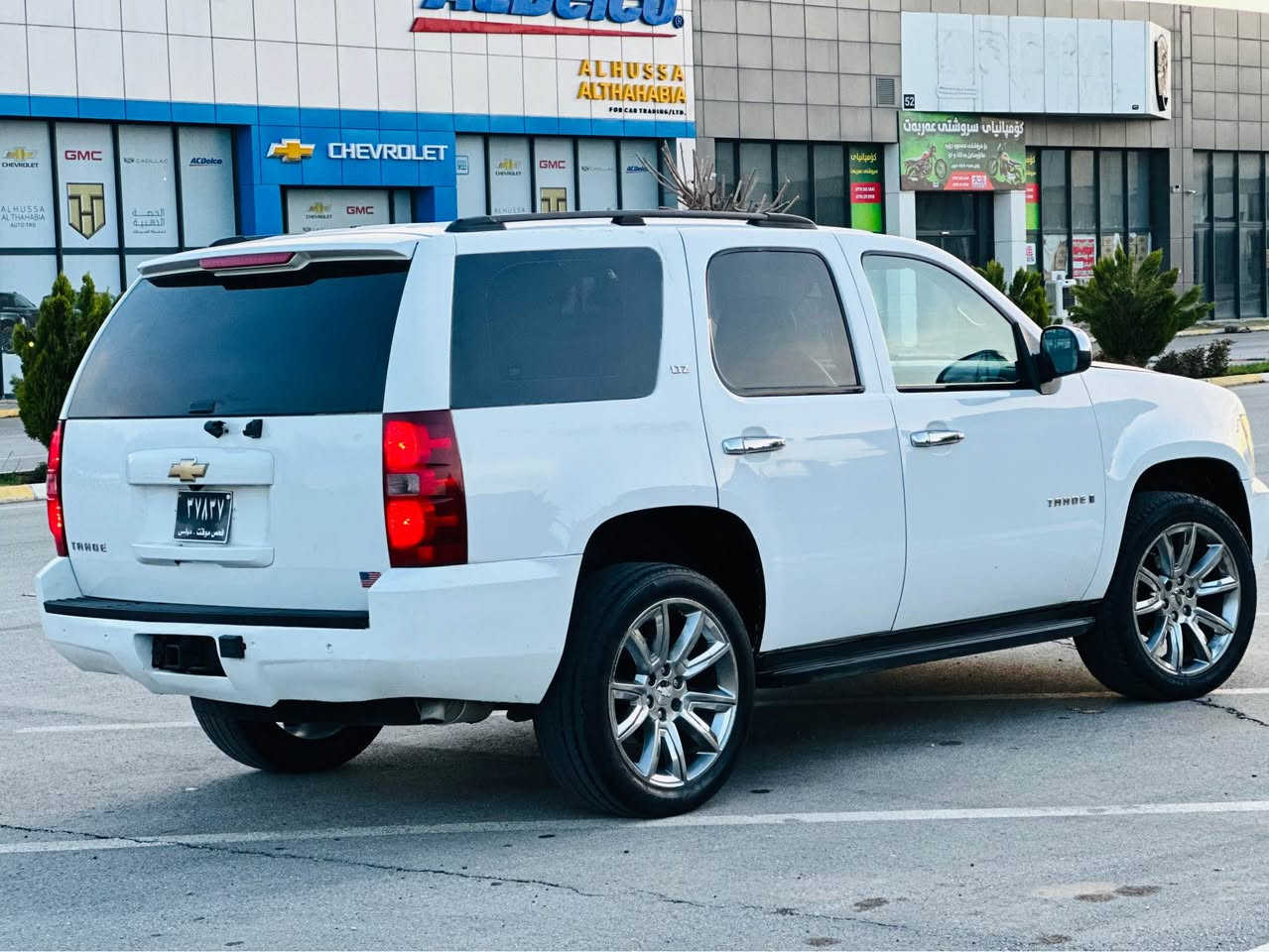 تاهۆ ساغ ساغ دوبەی 
قەپات مواسەفاتی LTZ ی ٢٠٠٩ 
سڵاید دەبڵ ئەکسل جلد و هیتەر 
سێ پارچەی ئەوروپای بۆیاغە 
گێر و مەکینە و کارەبایی تەقەو رەقەی بە شەرت 
موس و بڕاو و ماڵی مەدەنی دەعم و لێدراوی بە شەرت 
کوشن VIP  
سعری کۆتایی ٧٥ گەڵا 

*********** 
*********** Singapore
