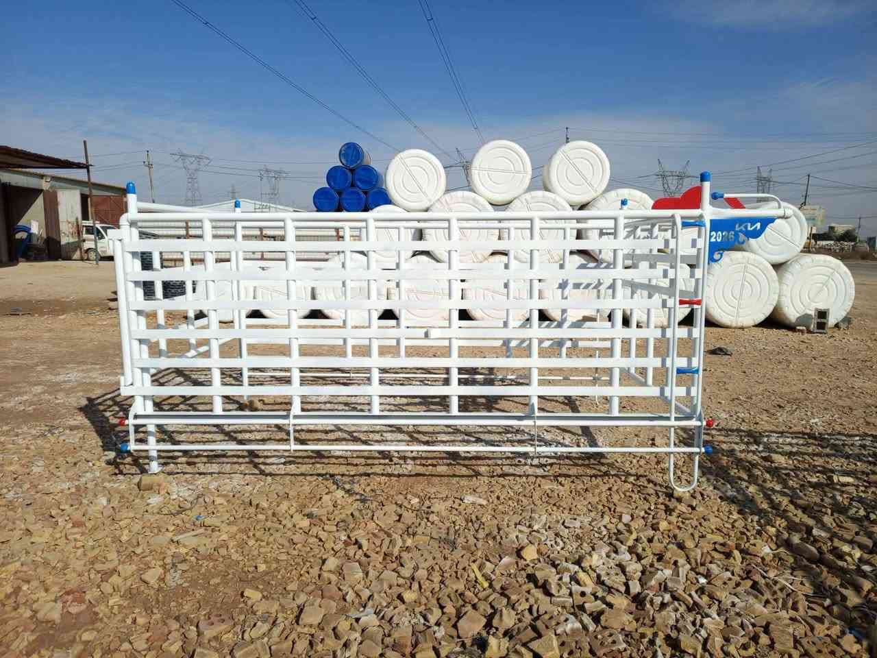 السلام عليكم اخوان لبيع محجر كيه فحل (رتفاع متر و10 حديد 2ملم اركان عكوسه سن ) مكان بغداد تقاطع نهروان ***********
