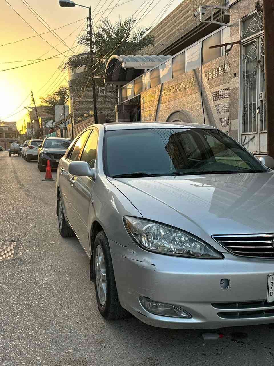 السلام عليكم للبيع كامري 2005 وارد امريكي حادث چاملغ فقط چارده ومصبوغه عام مكفوله من الكلبه ولعيب الشرعي مكينه جديده كير جديد حداديه كامله السياره مكينه 4سلندر رقم نجف سنويه 27 مداور ثانيوم السعر 92وبيه مجال قليل *********** النجف, العراق
