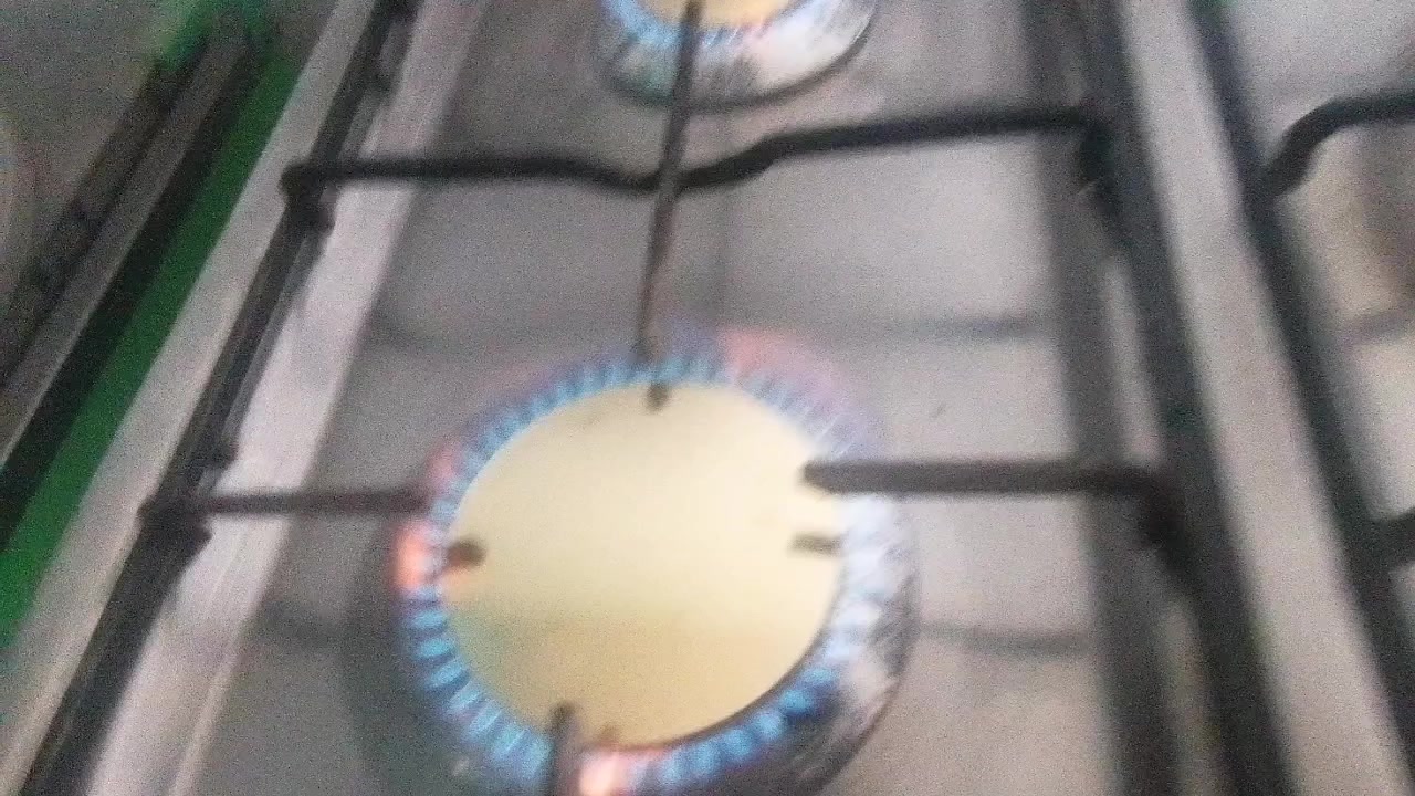 طباخات للبيع فرش ١٨٠ ثاني ١٥٠ عنوان الديوانيه حي عسكري قرب مدرسة العراق *********** بيهن مجال شراي
