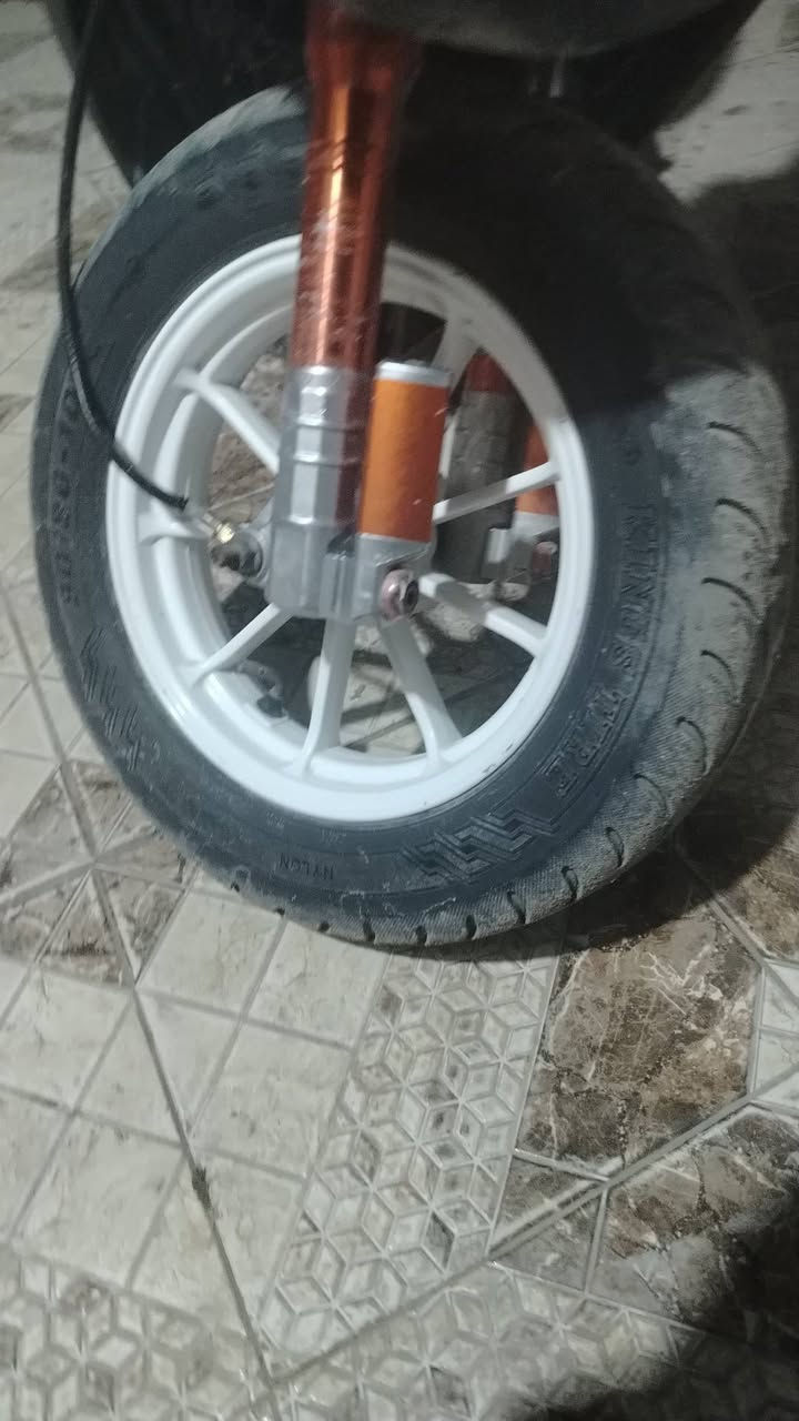 السلام عليكم دراجه ماكس عدله كهربايات كله شغاله بيه تزويد
شيال
قبق فلاوين 
قطره دهن
اوياله
يدات ابرك رياضيات 
صالنصه اف ام
سلف55
بوشة 55
دراجه ناقصه شغاطه المكان ديالى بعقوبة الجديدة شارع
الطبو  السعر 350 الرقم ***********
