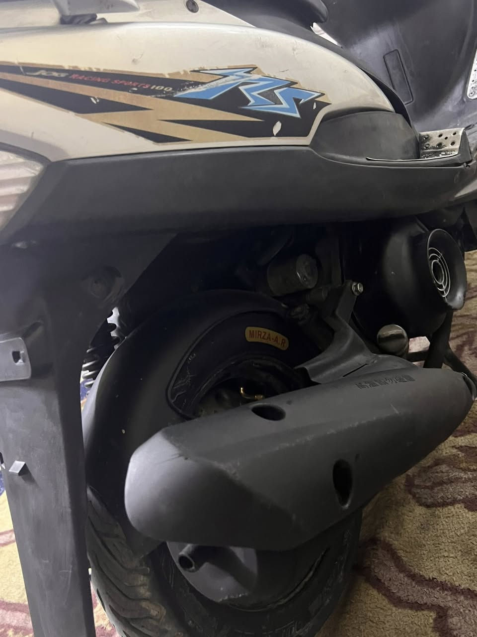 السلام عليكم دراجه ماكس مكينه خير من الله لا نضوح ولا تبخير خرسه كفرات بلاد بريك امامي خلفي سكن دبل شاير كربيات كله شغاله سلف هندر بكل وقت تجي وتشوف لنضافه كدام عينك لواقع حله من الصور عنوان بغداد مدينه لصدر سعر550 وبيه مجال حق لجيه***********
