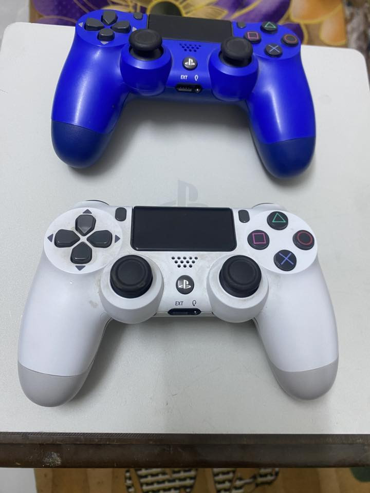 السلام عليكم بلي فور سلم مهكر نضام 11 مساحه ٥٠٠ لوك ستيكر  ويا يدتين وكامل ملحقات امانه الله نضيف سعره ٣٠٠ وبي مجال بسيط  

الاتصال على هذا الرقم مكاني بغداد
***********
