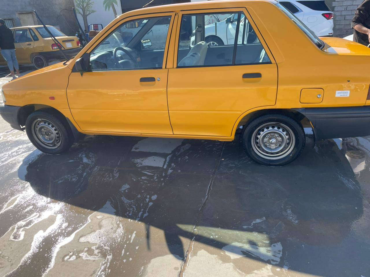 سلام عليكم سايبه موديل 23 كفاله ما عده الوضح بل الصوره رصعه  يم قبق البانزيل كير مكينه خير من الله ماشيه 70 مكان دوانيه  السعر 65 بيها مجال حك الجيه ***********
