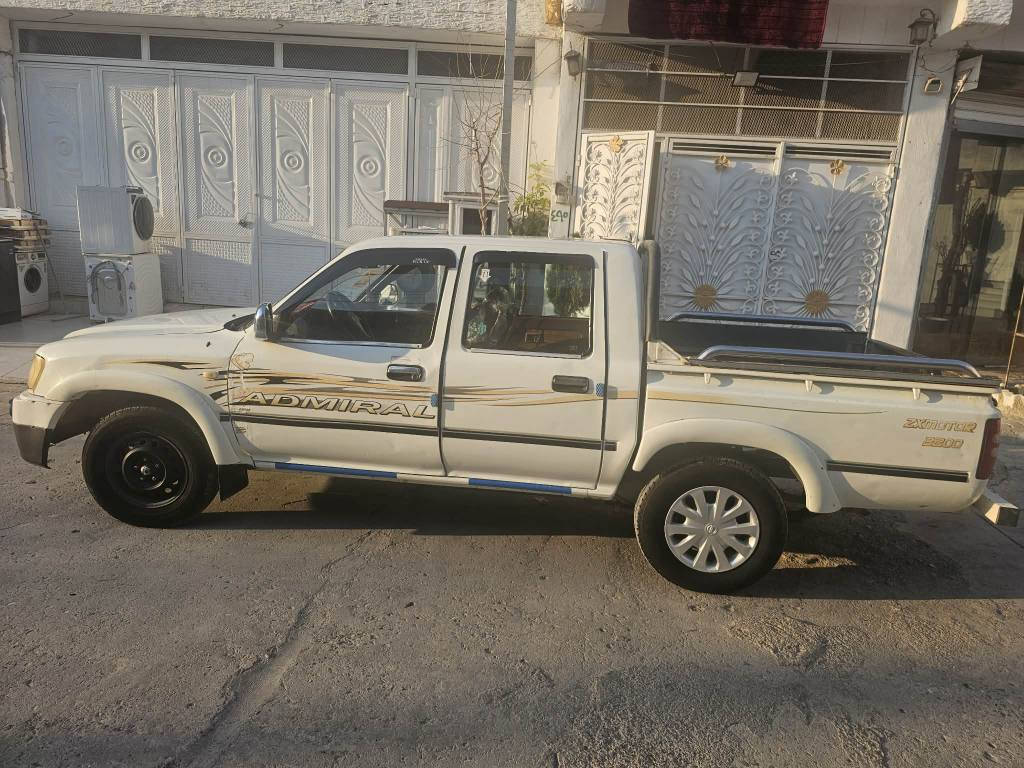 ئەدمیراڵ مەنەفیس ٢٠٠٨  بێ بۆیاخ تایەی تازەیە گێرو مەکینەو ئەکسل بە شەرت مەنەفیسی لە گەڵدایە سەیارەکە زۆر جوان بێ مەسرەفە ماڵی دۆستە نرخ ٣٥ گەڵا کەمیك معامەلە  شوین سیدسادق  
***********
*********** السليمانية, العراق
