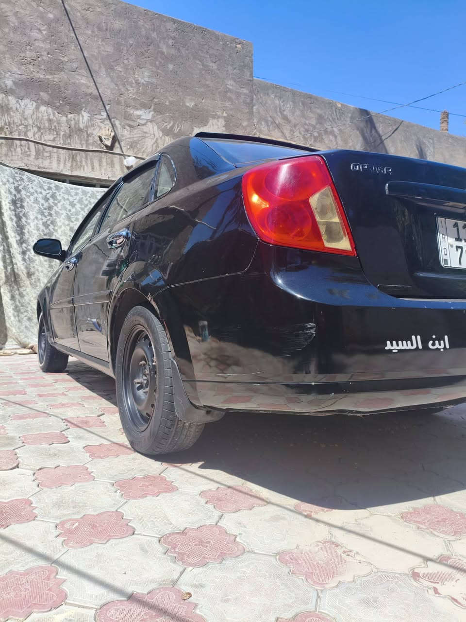 سلام عليكم
فورنزه موديل 2006

رقم بغداد 

وارد امريكي بيه قطعه وحده (جاملغ امامي ايمن)

مصبوغه عام جماليه 

كير مكينه تبريد خير من الله 

كير اوتوماتيك 

مكان نجف/ كوفه 

السعر ٥٥ و بيها مجال 

مراوس ترهم 

شعندك مراوس نزل 

للاتصال ***********

