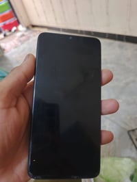 تلفون ردمي نوت 8برو ذاكرته 128 +6  ببجي 60فريم شغال اي عطل مابي بس الظ...