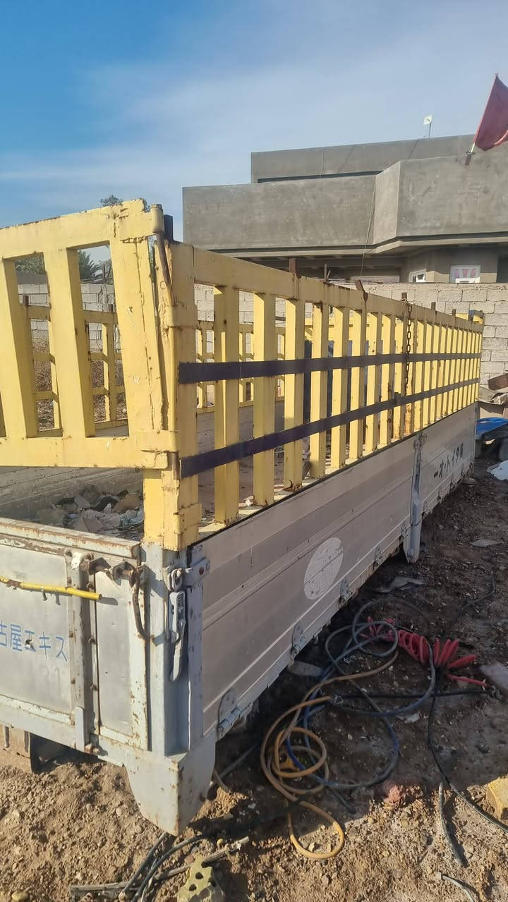 ***********
***********
