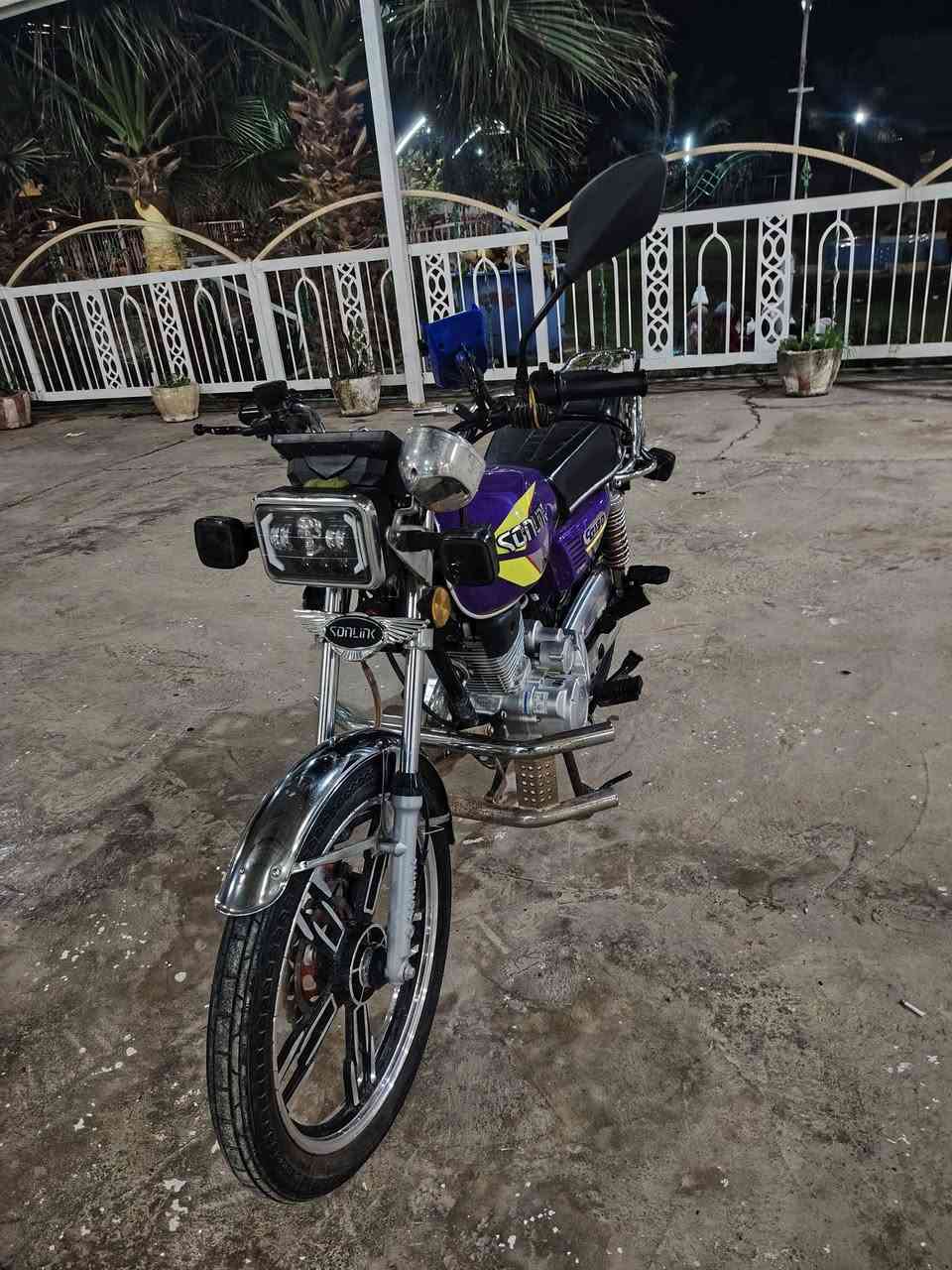 دراجه 25 محرك  مامفتوح  دراجه نضيفه مبدل بس ويل سعره 800 وبيه مجال تصال ***********
