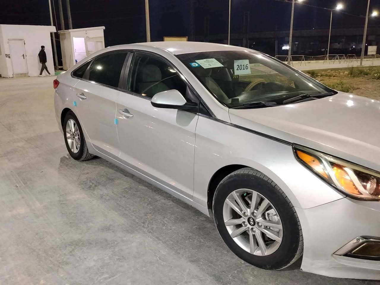 سوناتا ٢٠١٦ أمريكي
صبغ جاملغ وبنيد بدون دواخل
محرك ٢٤٠٠ 
سياره جدا نظيف
***********
السعر ١١٢
