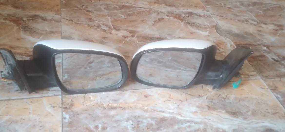 السلام عليكم مراة كية ريو٢٠١٠ بلاديات جددكهربائيات اشارة مكانهن في الديوانية السعر١٠٠ قفل رقم الهاتف ***********
