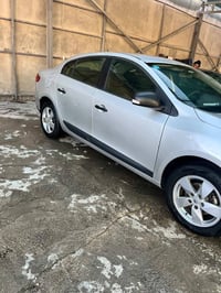 وبركاته للبيع  رينو فلونس 2013    بيهه بارد خفيف بلجاملغ الخلفي وباقي ...