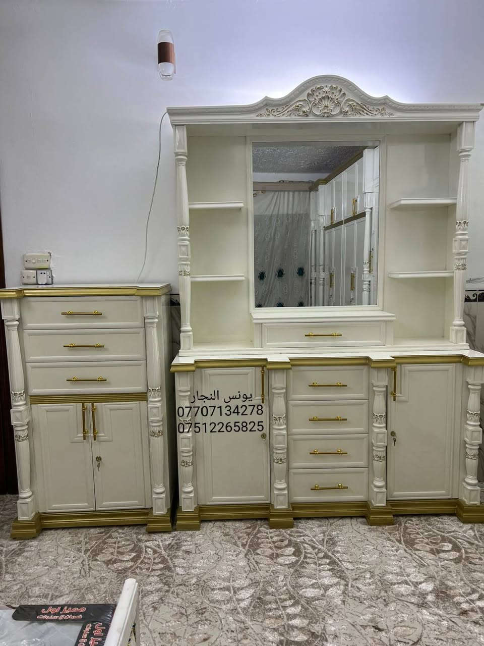 #شلون_متحب_نبيعلك #بالنقد او #بالتقسيط
جميع موديلات غرف النوم الصاج #نقدا او #بالتقسيط على سنة ونصف بدون مقدمة
يوجد فصال حسب الطلب
يوجد نظام استبدال الغرفة المستعملة بغرفة جديدة بعد الاتفاق على الفرق
المشمولين بالاقساط جميع حاملي بطاقة الماستر كارد على مصرف الرافدين من  الموظفين والمتقاعدين وابطال الداخلية والدفاع الاستقطاع يكون يدوي او إلكتروني على رغبه الزبون 
العنوان: موصل/ الصناعة القديمة / اليابسات / قرب جامع ابو زعيان
*********** اسياسيل (يوجد واتساب
(***********) كورك يوجد واتساب
