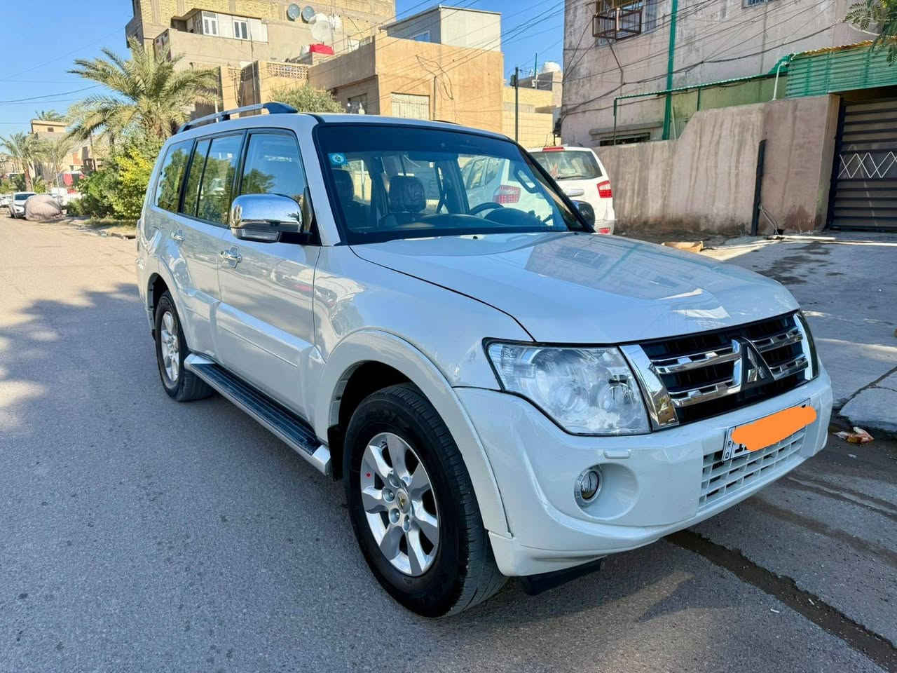 السلام عليكم
ميتسوبيشي بايجيرو 2014خليجي مكفولة من الضربة والصبغ والتبديل بيه بارد فقط صور السونار مرفق بل منشور كير ومكينة ومكفولات فول مواصفات مكينة 3500 سلايت دروف كشنات مغلفهن جلد وكهرباء كامرة وشاشة مري شفط سيارة جديدة وجاهزة رقم بغداد الدولي السعر ١٥٩ وبيه مجال بسيط للاستفسار *********** مكان السيارة بغداد الكمالية
