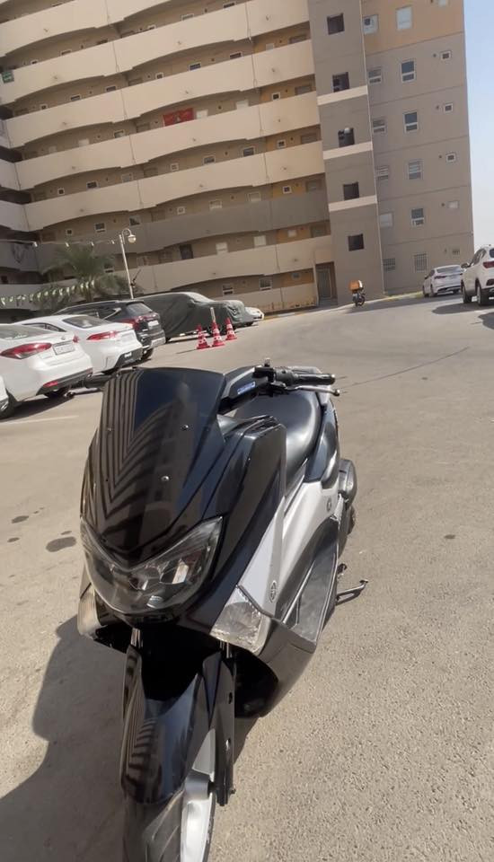 سلام عليكم
دراجة ان ماكس ياماها ياباني للبيع 
ملاحظة: الدراجة بيها رجفة بالتحريكة وبالتسارع تروح الرجفة يحتاجلها بس تنضيف بلكات او نوزل 
والبريك الخلفي يحتاجلة تنفيس بس 
والباقي خير من الله تعال وافحص 
***********
مكاني بغداد مجمع بسماية
