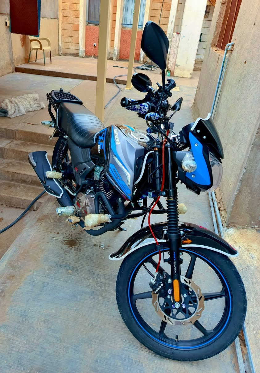 السلام عليكم 
للبيع ماطور شينك موديل23 شكل 25 
مگمرك كامل بس تسجل 
بعد حيل جديد مستخدم شي قليل 
مكانه/الانبار عنه
الاستفسار على خاص او الاتصال على الرقم ***********
