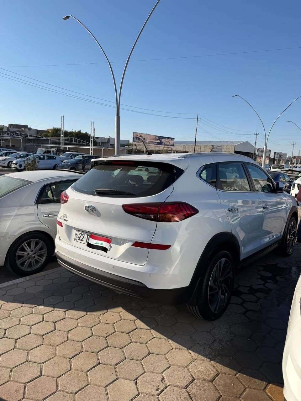 السلام عليكم توسان 2020 وارد خليجي رقم أربيل  مكينه ٢٠٠٠ دوش المرغوبه ماشيه  (39 )الف  فول مواصفات عدا البانوراما لايت  خمس عدسات  بصمه تشغيل وبيبان هند بريك بالرجل كراسي جلد لونين  الامامي ٢  كهرباء ويل كروم  شاشه كبيره ترحيب يدات مرايات شفط اشاره وترحيب كير مكينه مكفولات شرط مامفتوحات صدر أمامي وخلفي جديد تخم تاير   السعر  (  210 ) بيهه مجال الاتصال  ***********
