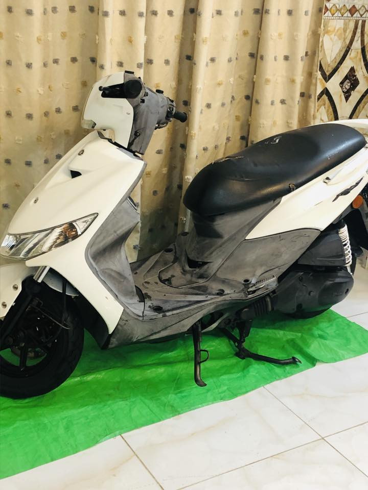 ‏سلام عليكم دراجة للبيع جيتار دراجة مال رامبو مقفولة من كل شيء ‏مكاني بغداد مدينة الصدر ‏سعر الدراجة في الخاص وهذا رقمي اتصلوا ‏علي ***********￼￼
