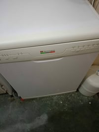 غسالة صحون • بلا عيب • مستعملة