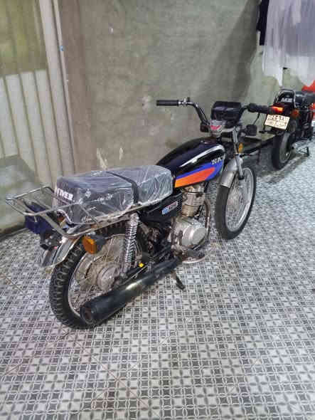 دراجه أربعه كير ب٣٥٠بيها مجال قليل شاصي١٦ بدون اوراق محرك٢١ رقمي ***********
