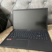 لابتوب ASUS Vivobook  للبيع مستعجل على بيعته عندي ضرف الله شاهد اخذته ...