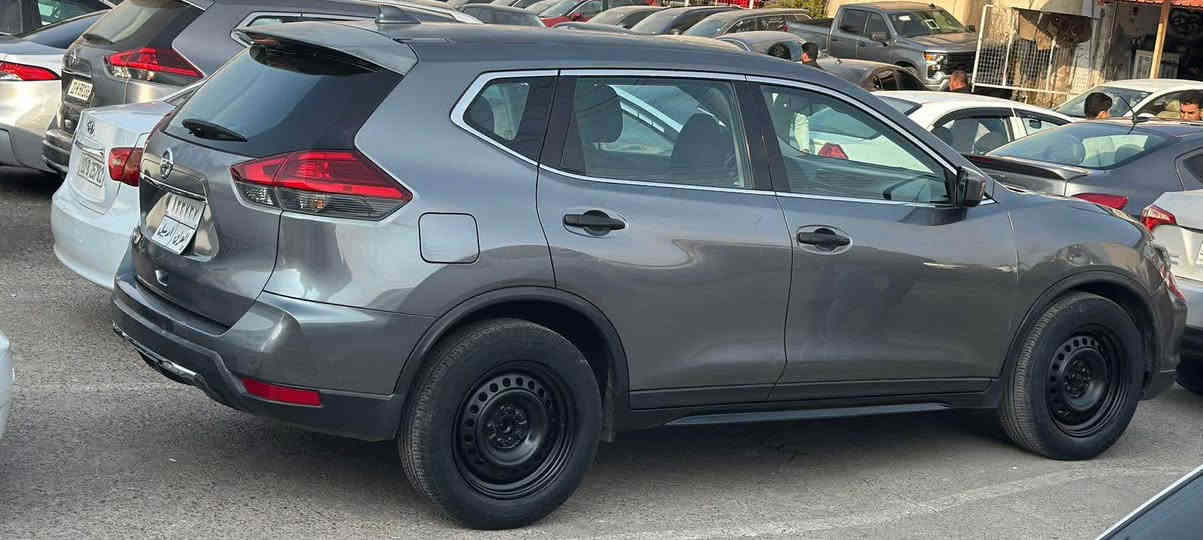 نيسان روج
موديل 2017
مواصفات S
بونند جاملغ صبخ فقط بيدون اي دواخل 
صقف بي تقحيل 
سياره شرط مانقصها شي 
سعر 130 مجال
مكان عقره *********** بي وتساب دهوك, العراق
