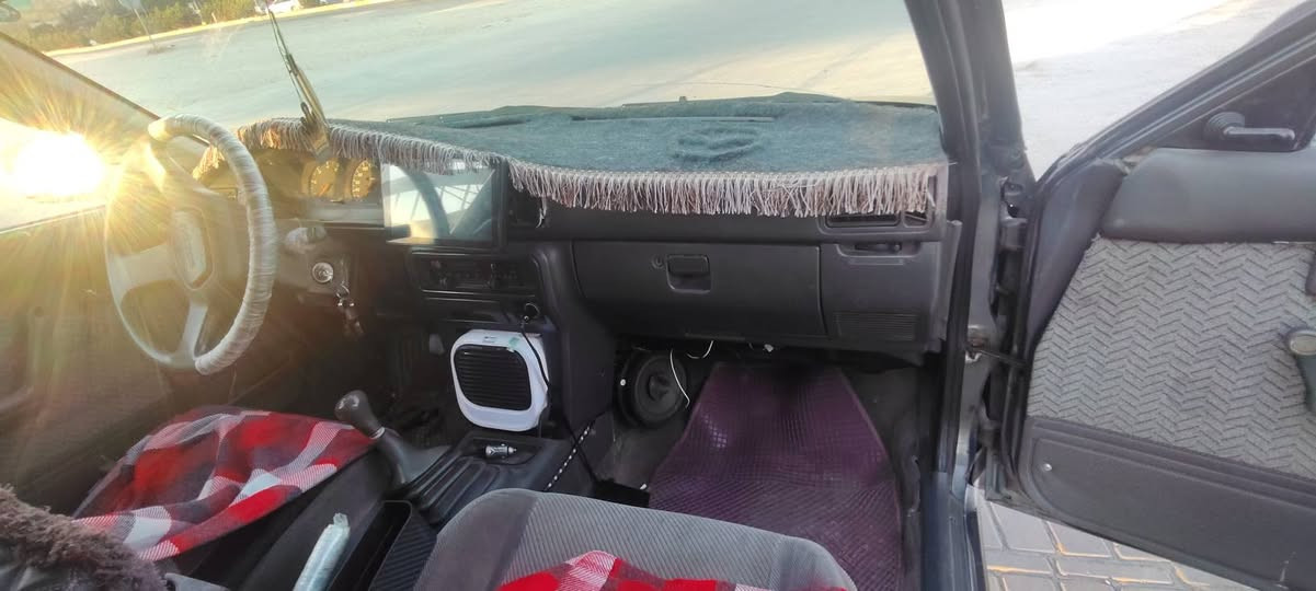 بسمہ اللہ الرحمن الرحیم
Mazda 626 
Model 89 
رە قەم سلیمانی سەنەوی بەسەر چوە 
تەحویلو خەرامەو هەوی بە شەرت
بێ دەعمو بێ لیدراو 
کەمیک کاڵ بوونەوەی هەیە 
هەلکەلی جوان و ڕێکو پێکە
شاشە ئایپاد 
ویل عادی 
لایت زینۆن 
ماڵی دۆستە بێ مەسرەفە 
هی مەعرەز نیە سەیارەکە 
 نرخ ٤٣ وەرەقەو مەجالی برایانە 

***********
