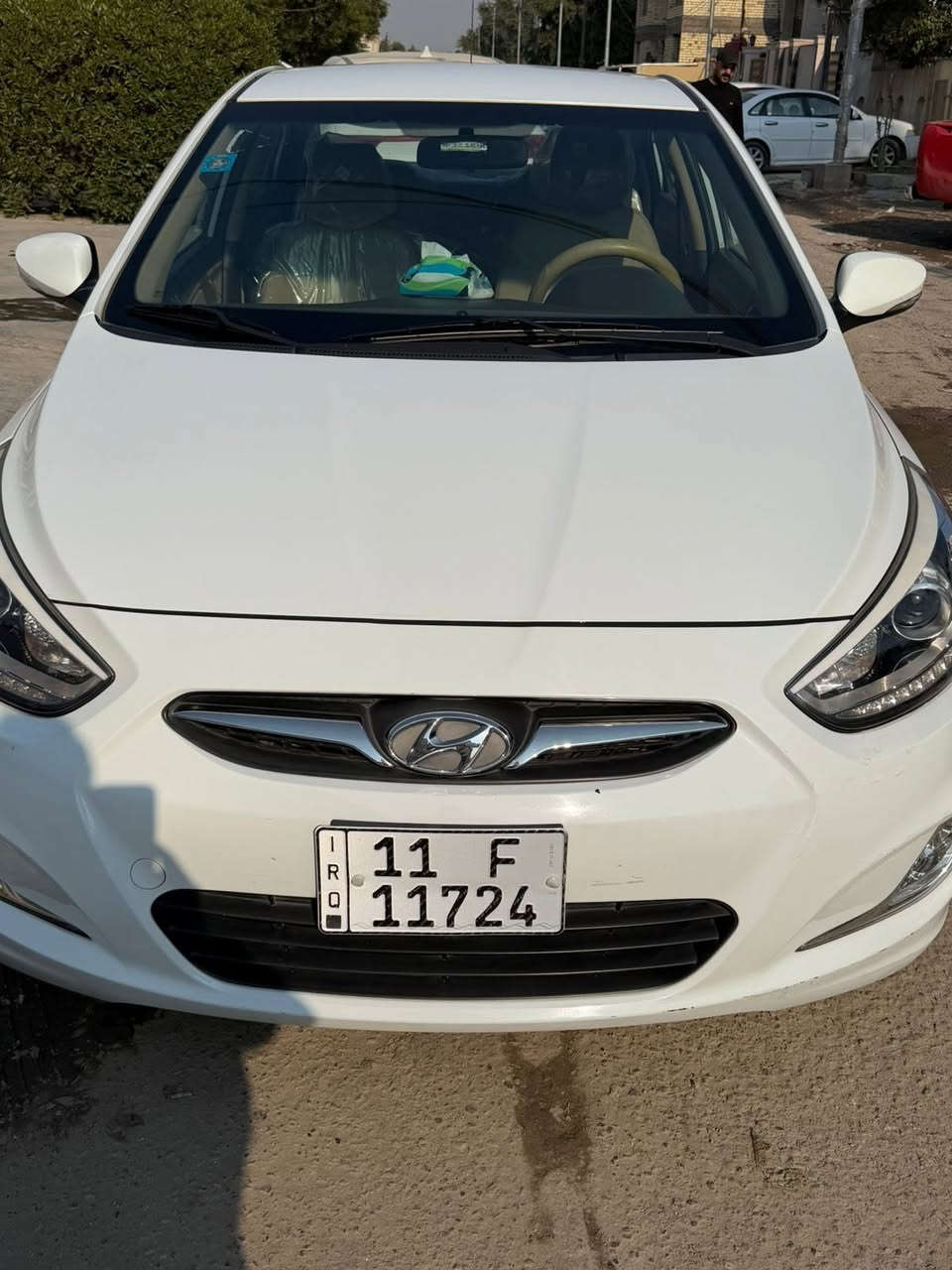 اكسنت موديل ٢٠١٥ ماشيه ٢٧ الف باسمي مكفوله بس بارد بلجاملغ الامامي العنوان المشتل قرب كراج بعقوبه 
***********

السعر : 118
