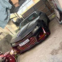 سيارة كمارو للبيع موديل 2011سيارة لا ضربة ولا صبغ بيها طخة بلجاملغ الخ...