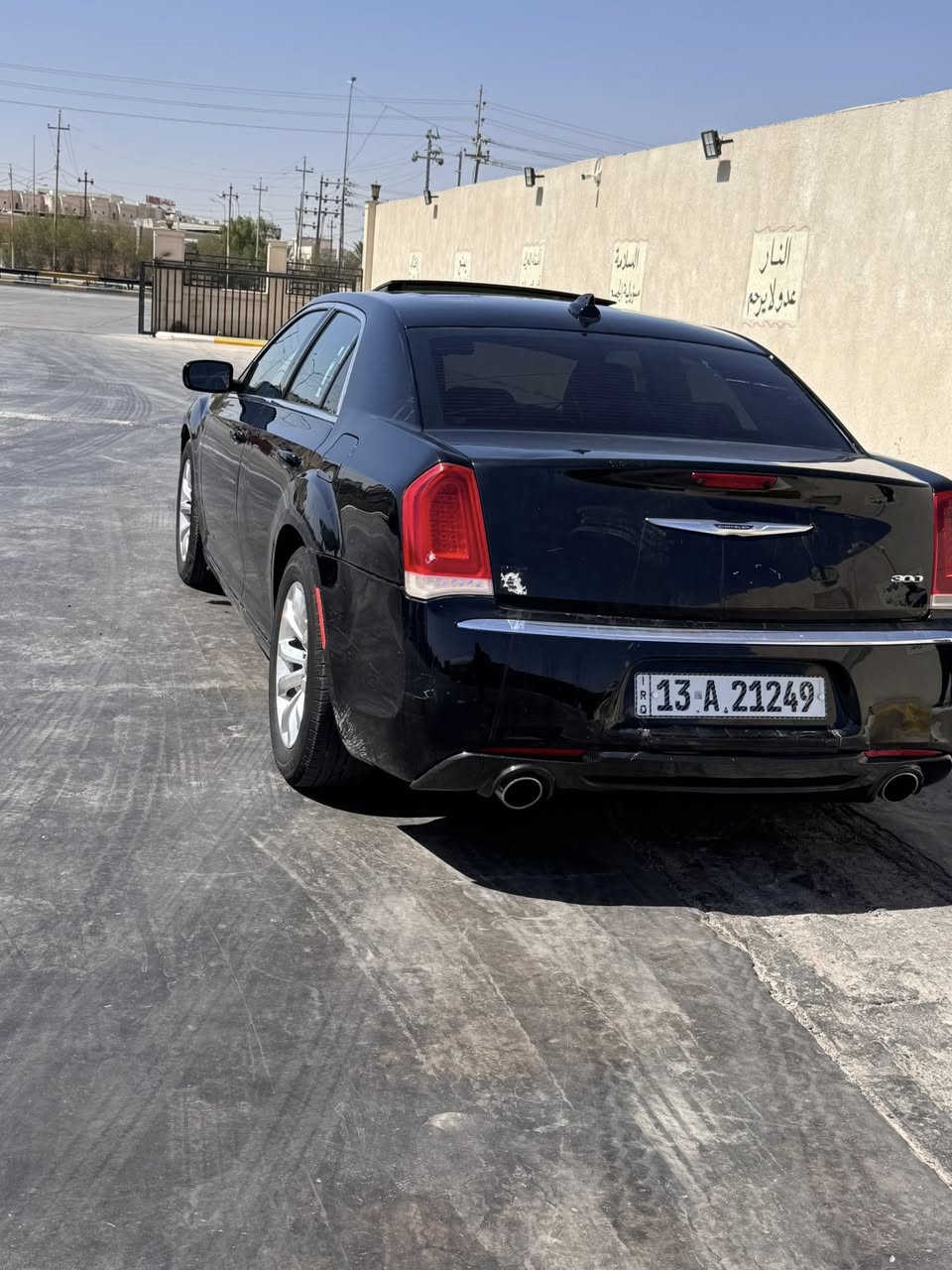 السلام عليكم
اوباما 2016 فول مواصفات c300
السياره بيهه خياسات بلقمارهً
وبيهه تبديل جامل 
بدون دواخل ايرباكاتهه كلهه سليمه 
ماشيه 165 
السعر 160 وبيهه مجال لشراي 

***********
