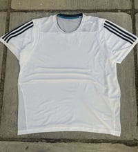 أديداس • مقاس XL • أصلية