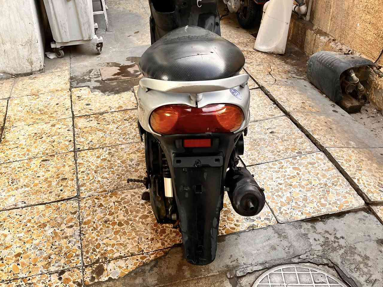 سلام عليكم 2دراجات للبيع سعر 400العنوان بغداد حي النصر رقم***********
