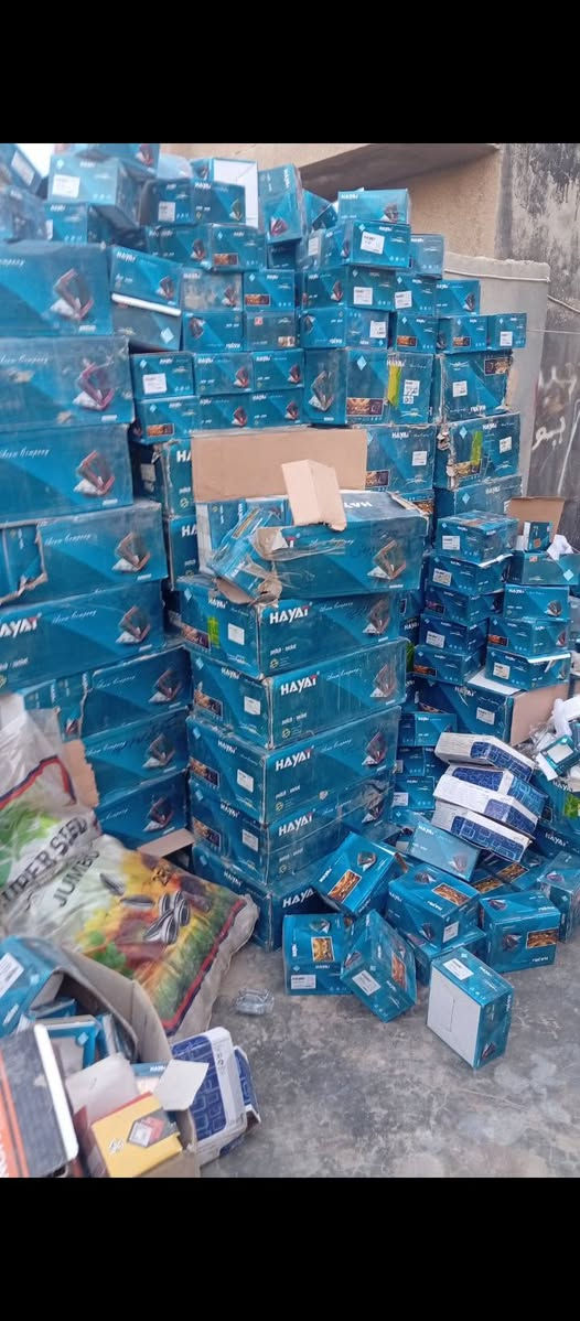 سلام عليكم يوجد نقاط كميه تقريبا 5000 قطعه نقاط أحادي ثنائي ثلاثي سويج بنكه سعر القطعه آلف اليفيده شلع يتصل ***********
