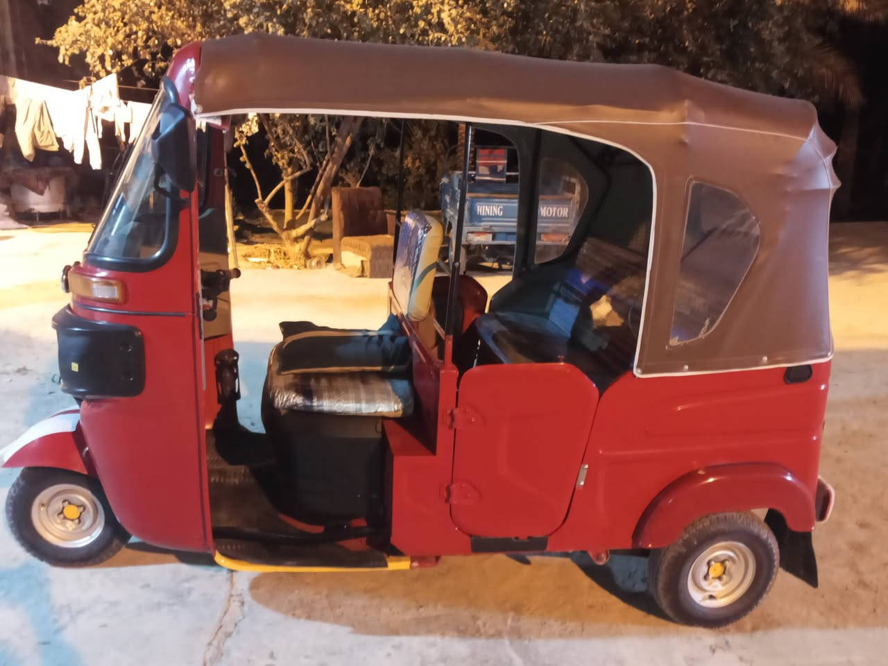 سلام عليكم تكتك للبيع موديل 22
محرك مفتوح شرط الشركه 
السعر 9وبيهه مجال 
***********
