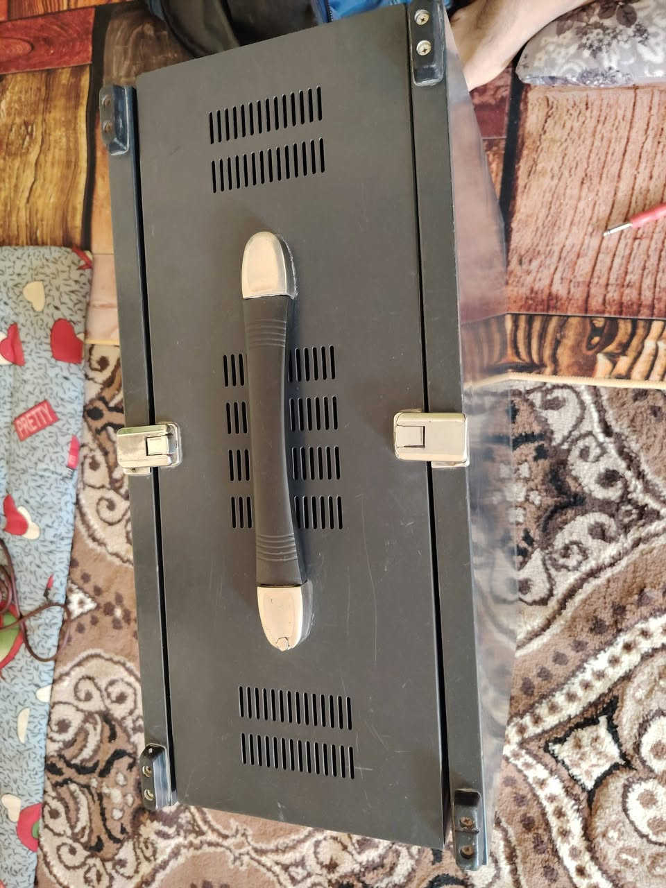 السلام عليكم  وينه اليدور جديد جهاز راقي جدا نضافه ١٠٠ بال ١٠٠  شرط مامصلح شركه صوت ونقاوه فول مكان ديالى بعقوبة اتصل بخدمتك ***********
